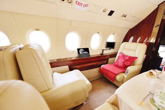 Global 7500 Cabin set up for conversations